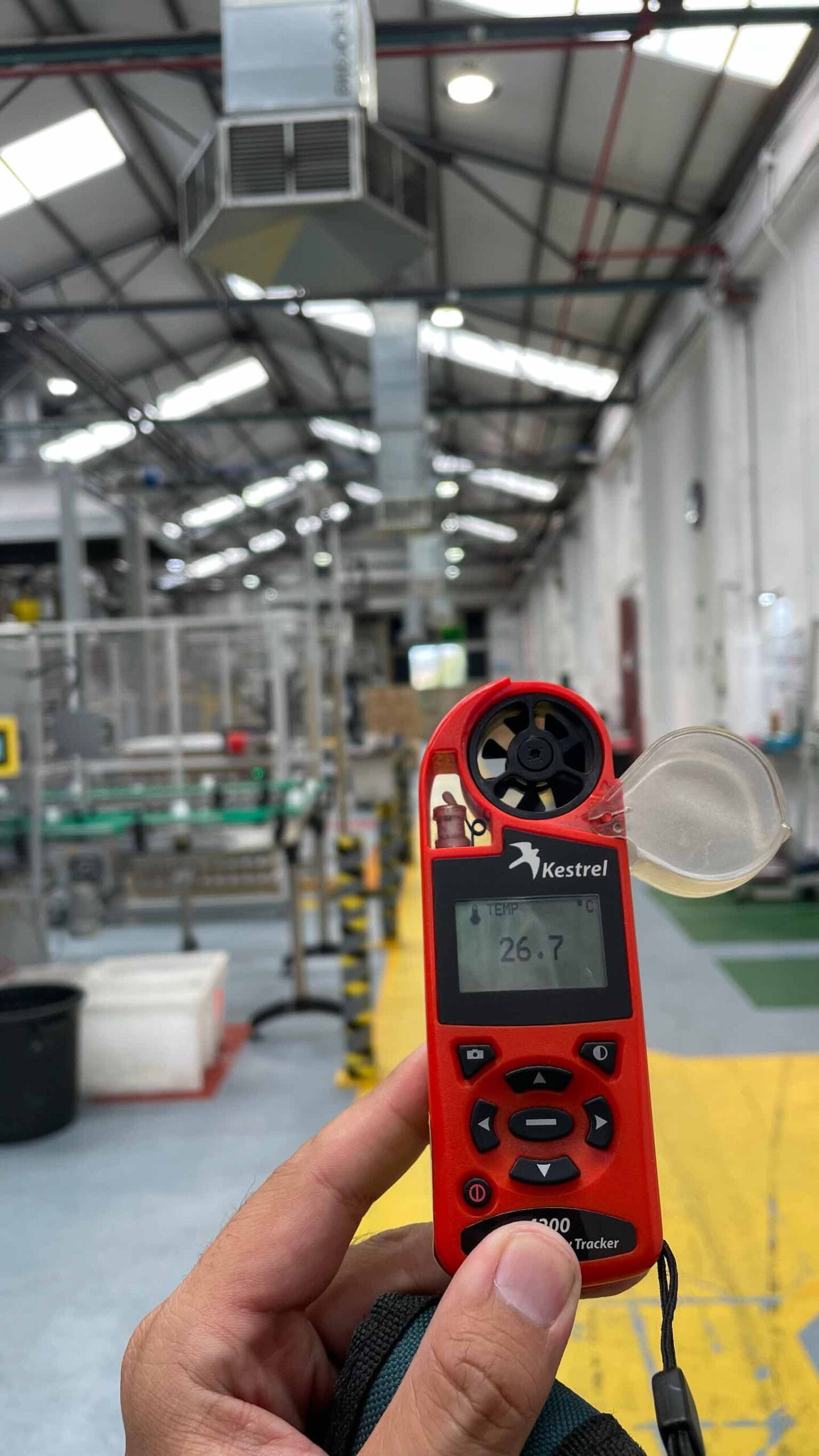 HI!COOL instalado en planta de manufactura industrial